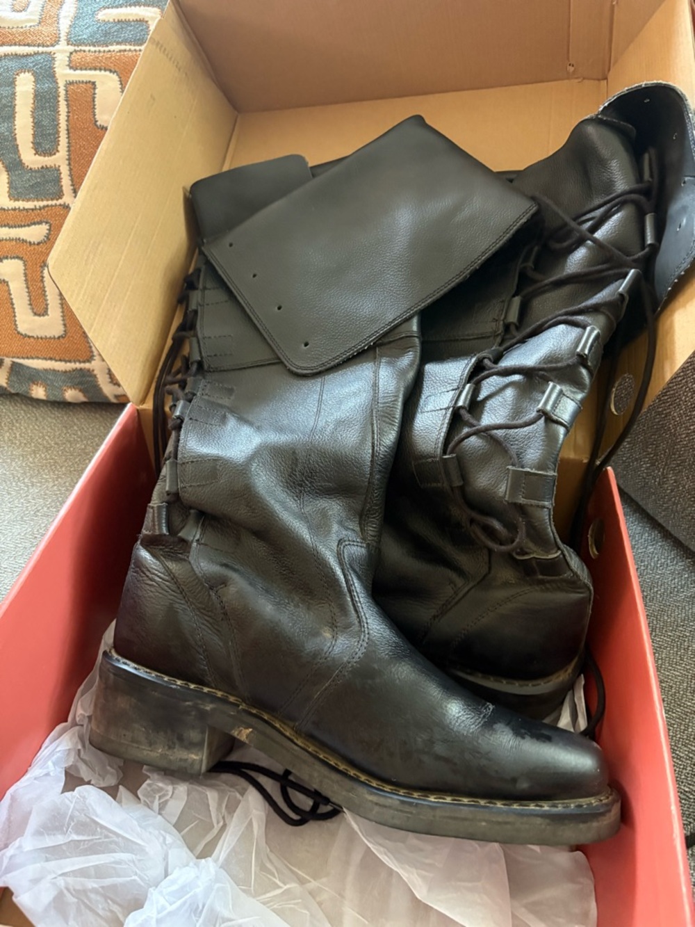 Men’s sz 13 Renn faire black lace up boots